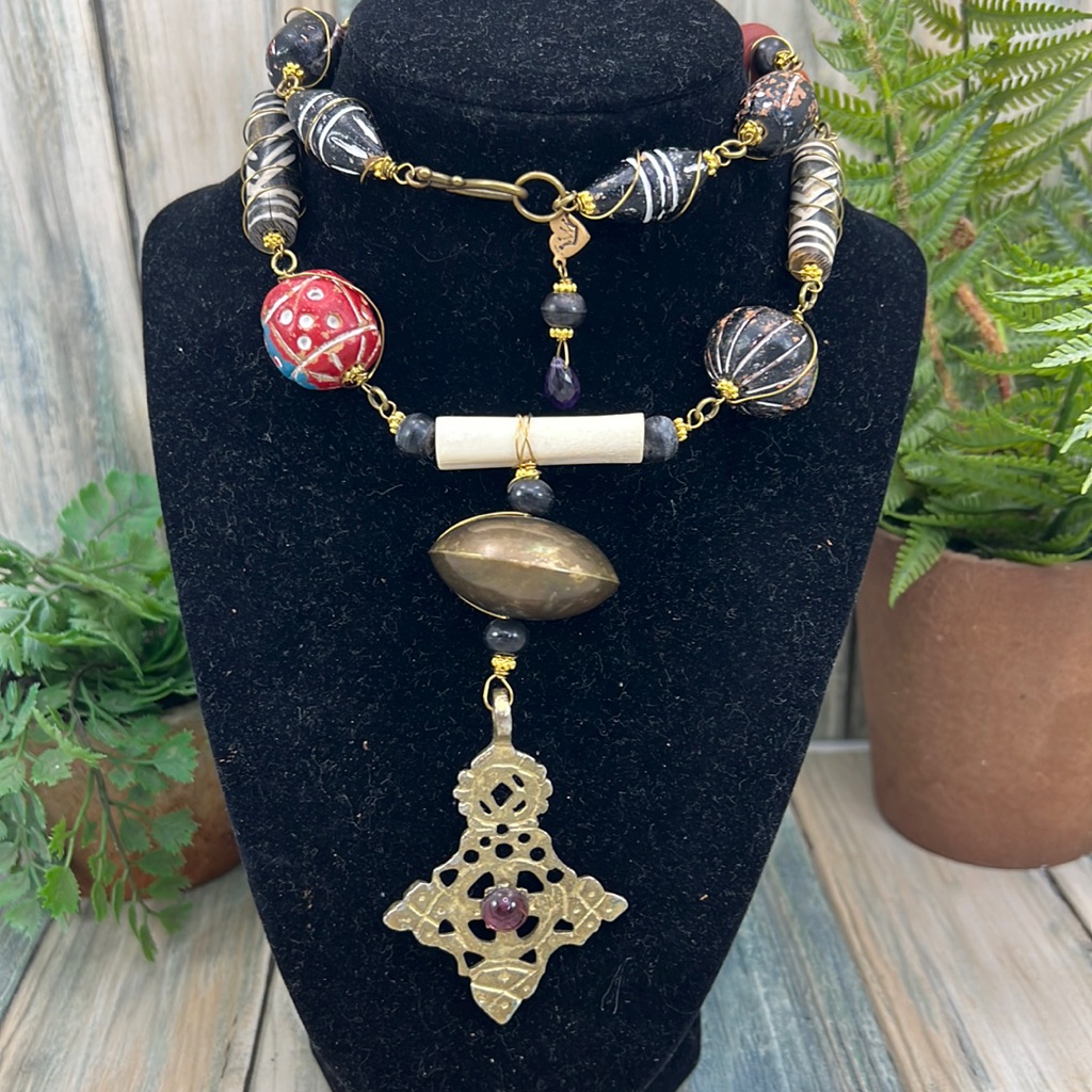 Adorned Crown Tribal Cross Wire Wrapped Ethnic Bead Necklace 48$